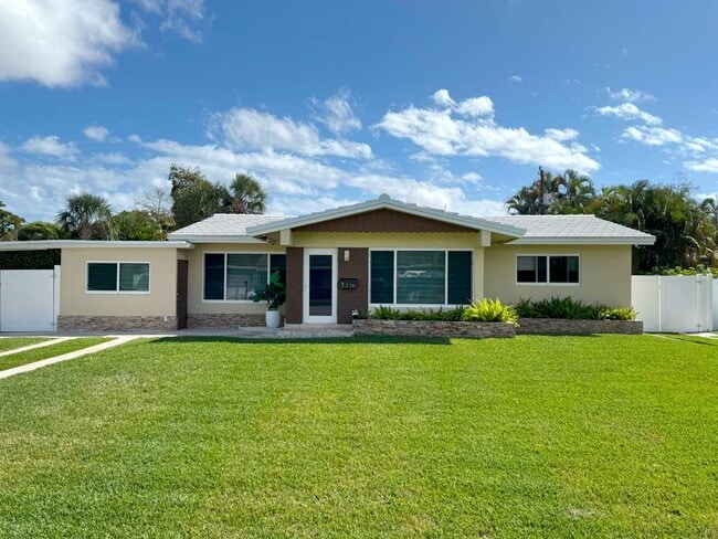 Photo - 2216 NW 4th Ave