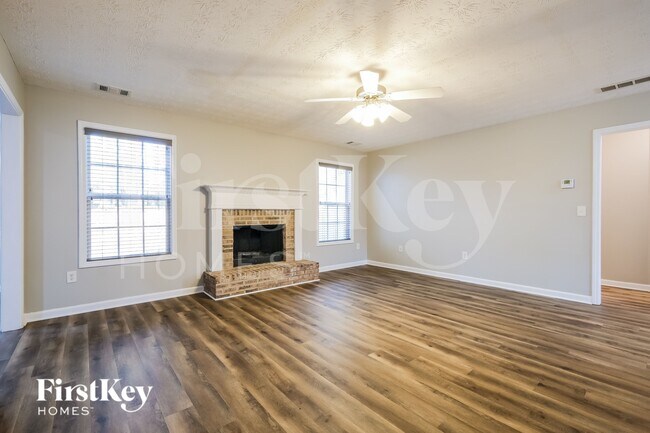 Photo - 622 River Rock Cir