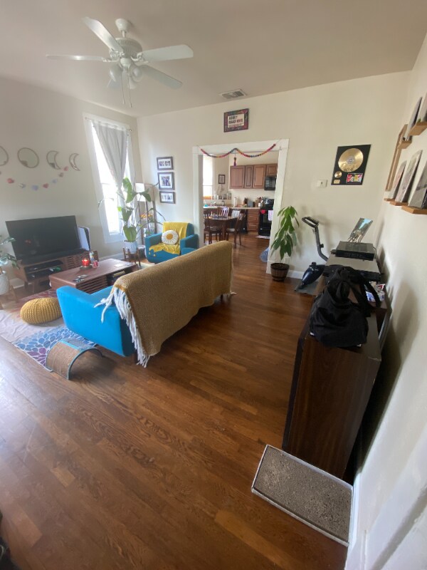 Photo - 410 E Carson St Apartamento Unidad 4