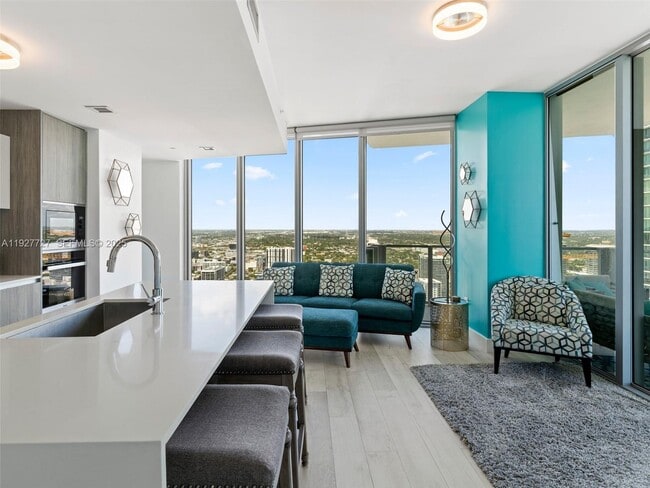 Photo - 2900 NE 7th Ave Unidad 4301