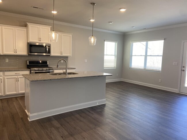 Building Photo - 4909 Helmsworth Dr