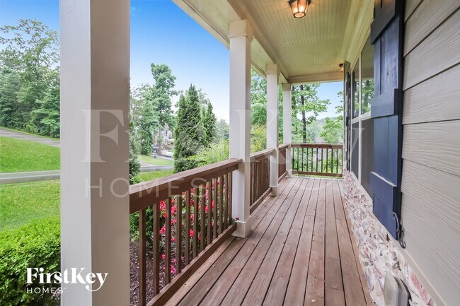 Photo - 218 Woods Cir