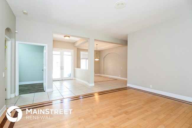 Photo - 870 Ohio Ct
