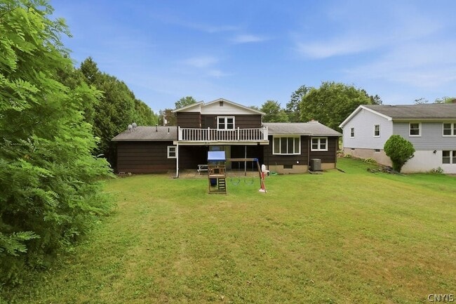 115 Saybrook Ln
