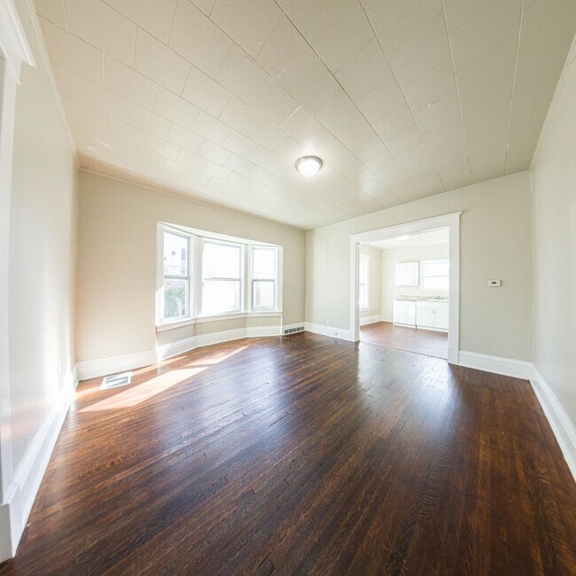 Photo - 2846 Rutland Ave Unidad #1