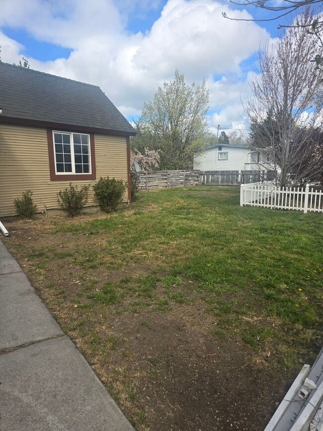 Photo - 3 Bedroom 1 Bathroom Home