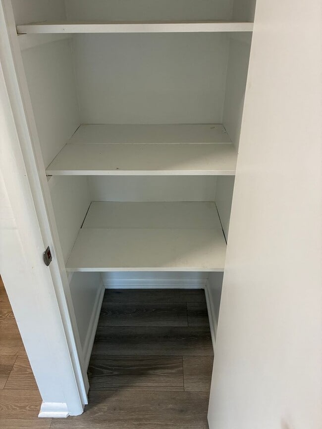 Photo - Rountree Elementary, fully remodeled 2 bed, 1 bath duplex walking distance to MSU campus and Roun...