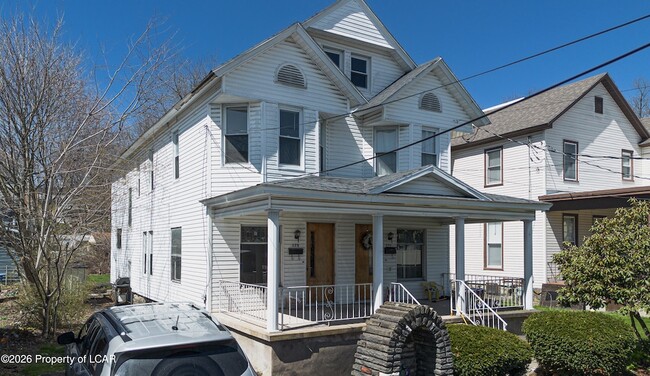 Photo - 175 Dundaff St