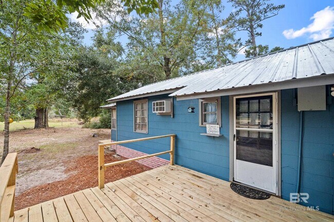 Photo - 8600 Crawford Rd E