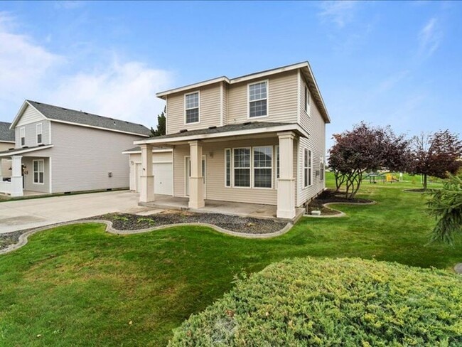 Photo - 6228 Comiskey Dr