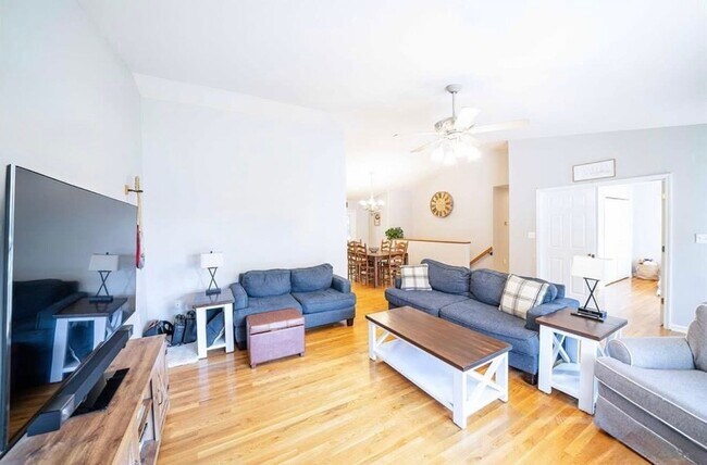 Photo - 120 Edgewood Rd