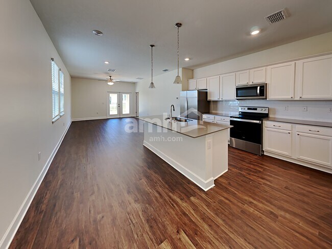 Photo - 2210 Saffron Walden Dr