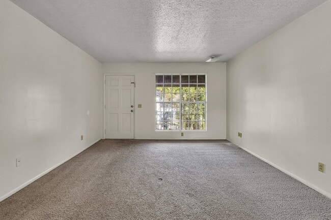 Photo - 26944 E Main St Unidad 7