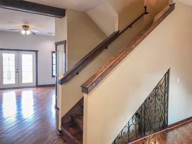 Photo - 1432 W 21st St Unit F