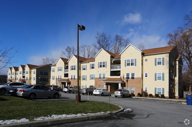 Spring Manor Apartments