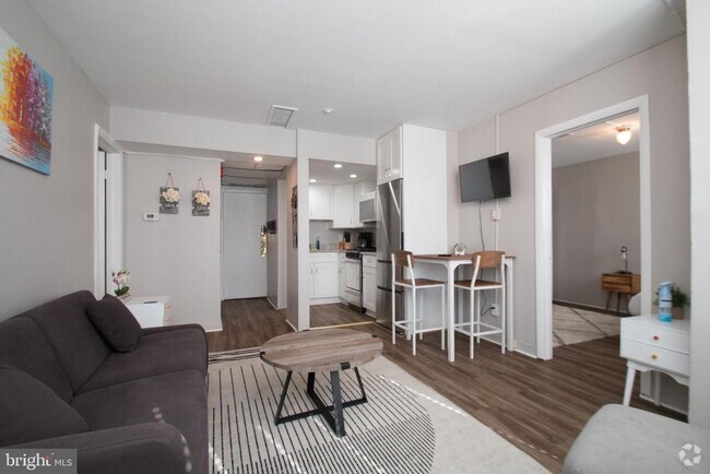 Building Photo - 2135 Walnut St Unit 202 Rental