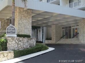 Photo - 5750 Collins Ave Apartments