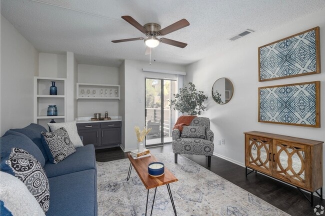 Building Photo - 2170 Thousand Oaks Dr Unit 0422Q