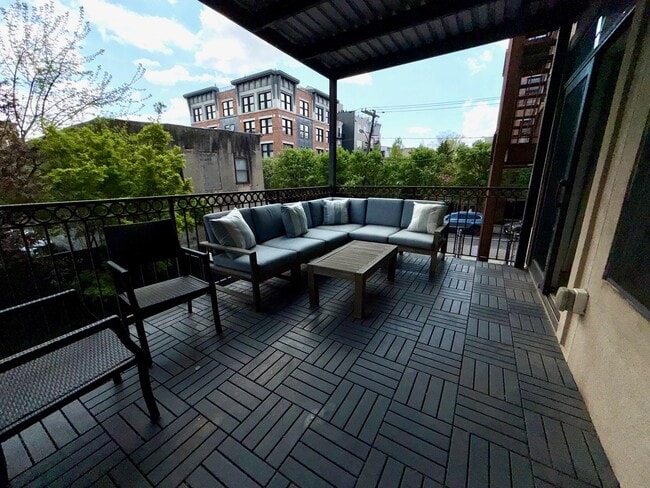 Photo - 703 Adams St Unit 1