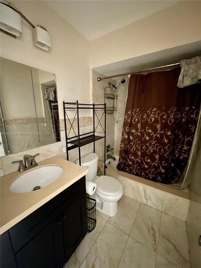 Photo - 2665 Middle River Dr Unit 7