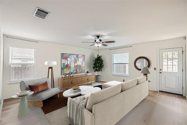 Photo - 6937 Sabrina Dr