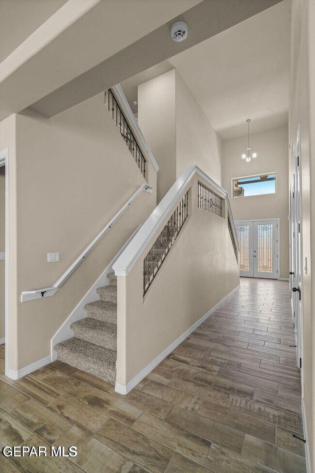 Photo - 6148 Oleaster Dr