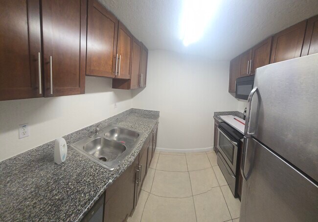 8950 SW 69th Ct Unit Victor