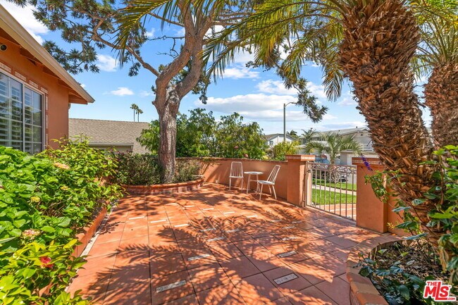 Photo - 8221 Delgany Ave