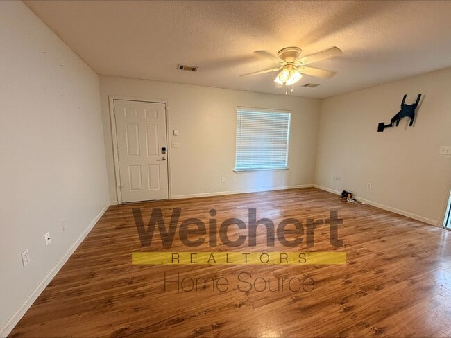 Photo - Comfort and convenience, all in one place.