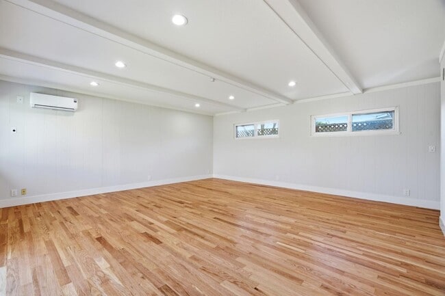 Photo - 3308 Oxford Ln