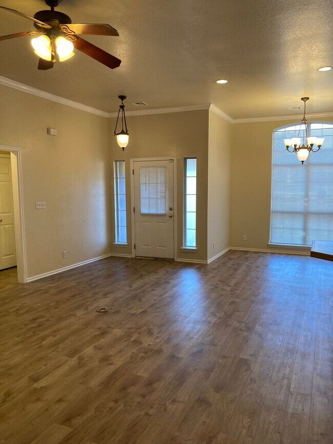 Photo - Spacious 3BDRM Home in Blackberry Ridge, V...