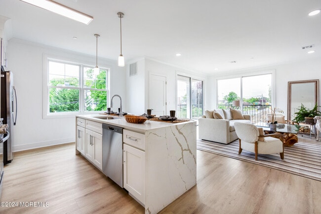 Photo - 298 Westwood Ave Unidad 405