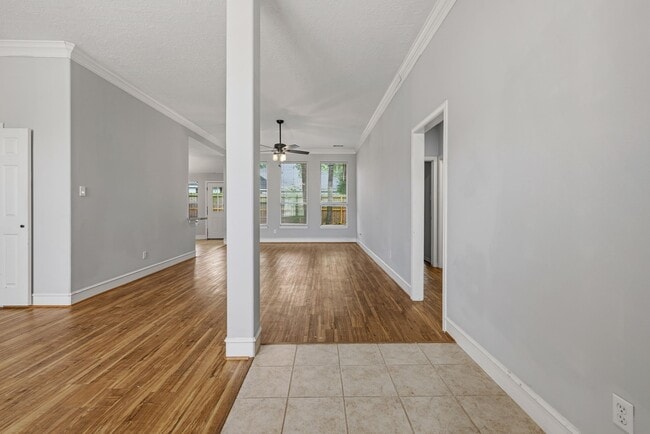 Photo - 909 Katie Ln