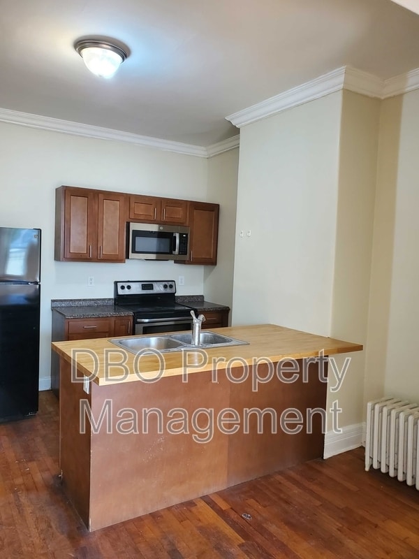 Photo - 273 Western Ave