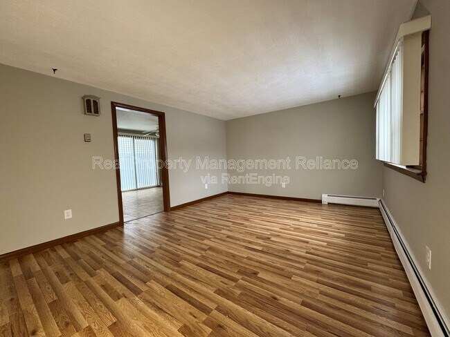 Photo - 75 Preston St