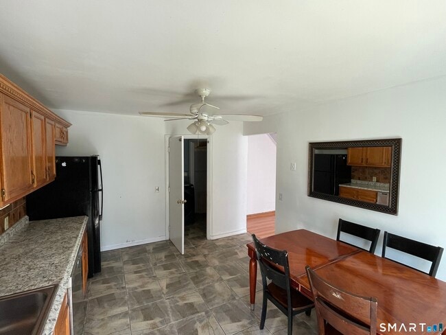 Photo - 90 Wakelee Rd Unit 20