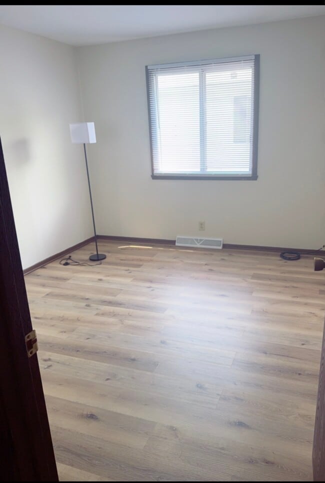 Photo - 1407 87th Pl