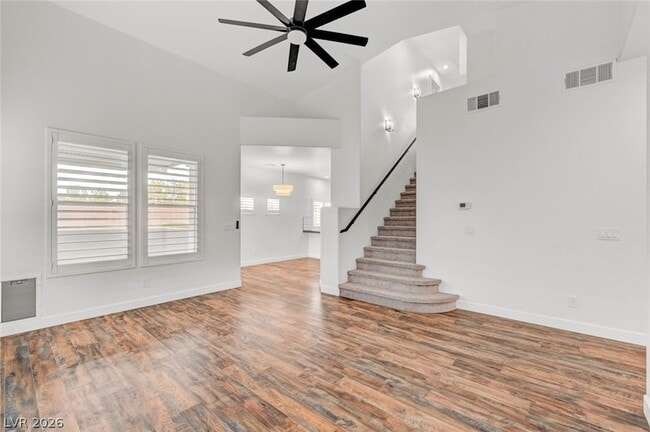 Photo - 10544 Allthorn Ave