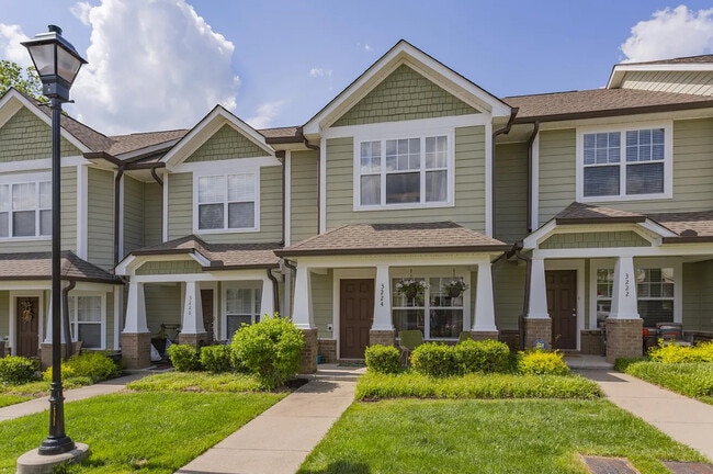 Frente de la casa - 3224 Lincoya Creek Dr