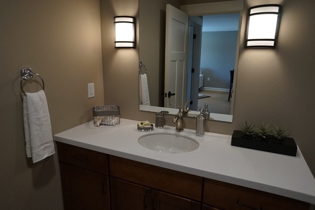 Photo - Pasadena Apartments