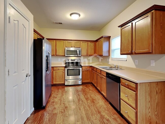 Photo - 412 Galesburg Dr