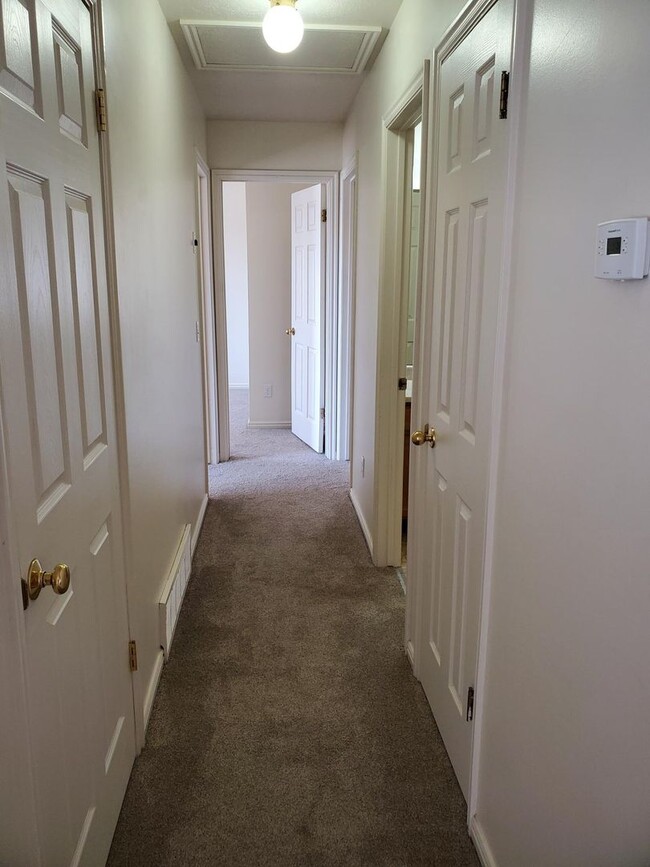 Photo - Clearfield 4 bedroom, 3 bathroom home. Big...