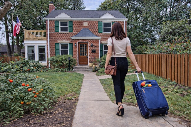 Photo - 2102 Windham Ln