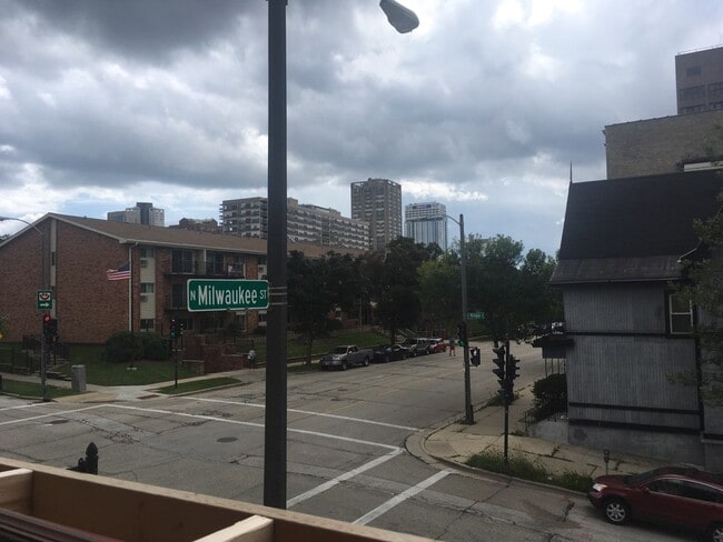 Photo - 1305 N Milwaukee St Unit 0