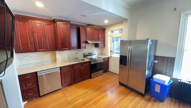 Building Photo - 11 Worthington St Unit 1