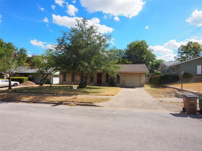 Photo - 809 Maryland Dr