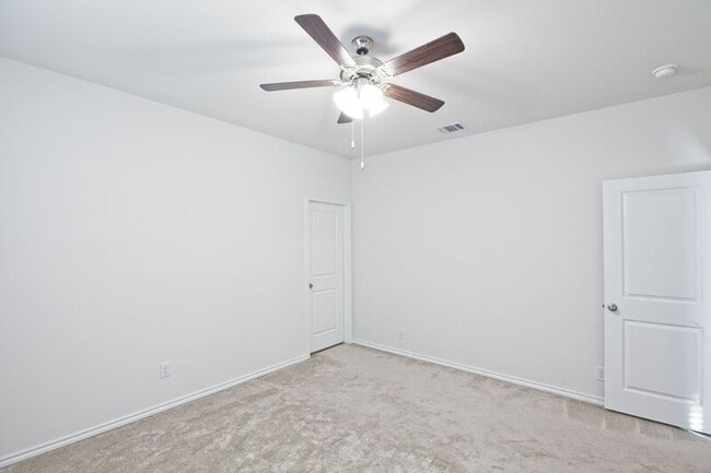 Photo - 1111 Emerald Gate Dr
