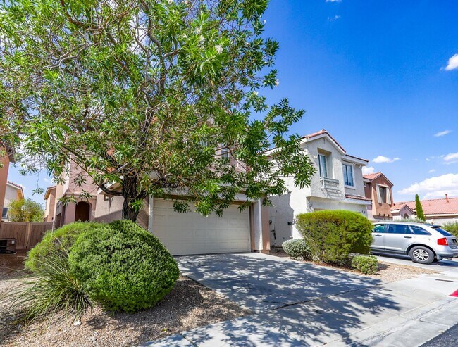 Photo - North Las Vegas Home 3 Beds with Desk Area...