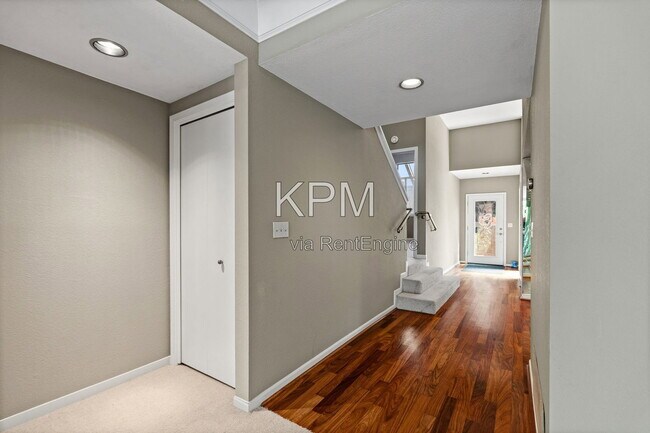 6669 Embarcadero Dr Unit 16