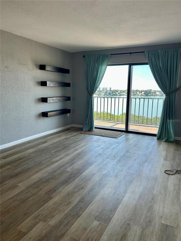 Photo - 7050 Sunset Dr S Unidad 716